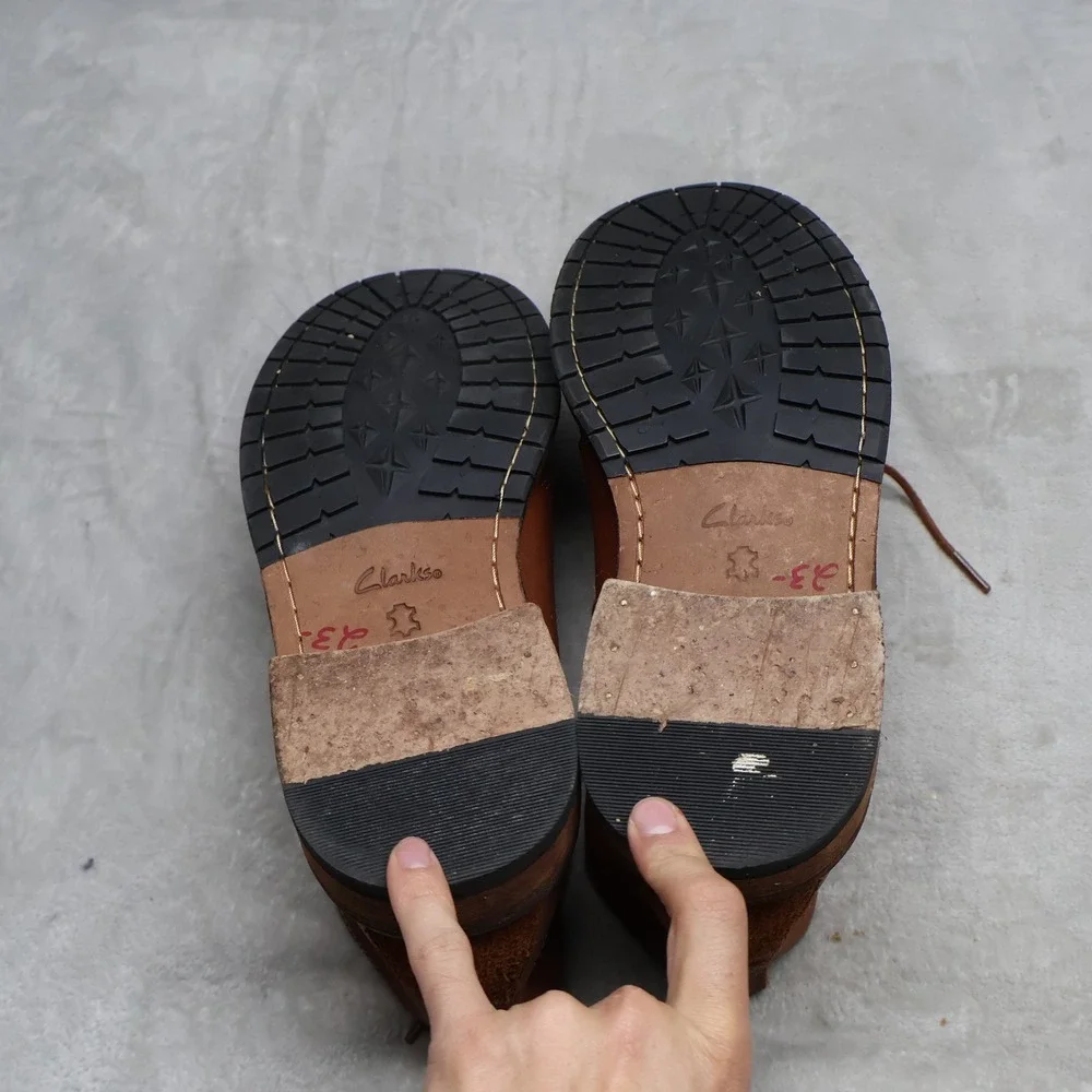 Clarks these brown